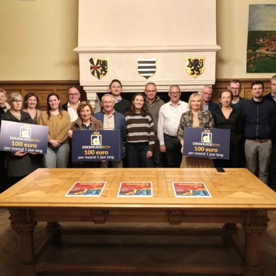 Winnaars van de eindejaarsactie 2025 ontvangen hun prijzen