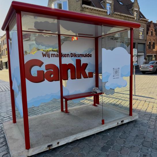 Het bushokje van GANK op de Grote Markt